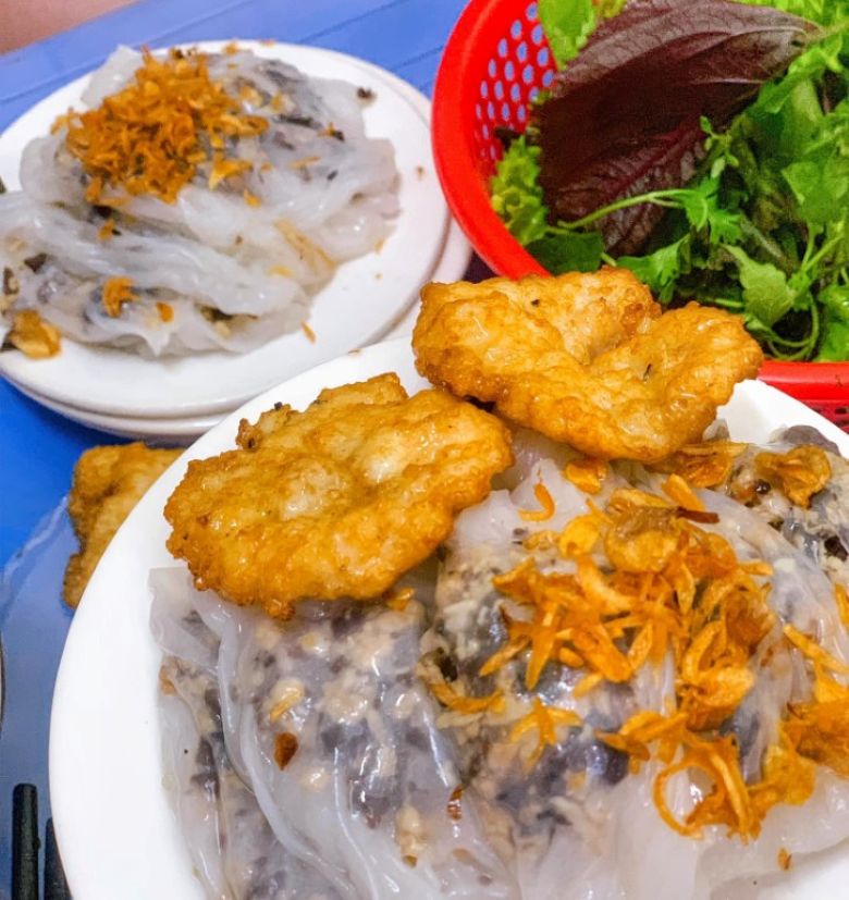 Bánh cuốn chả mực Bà Lan