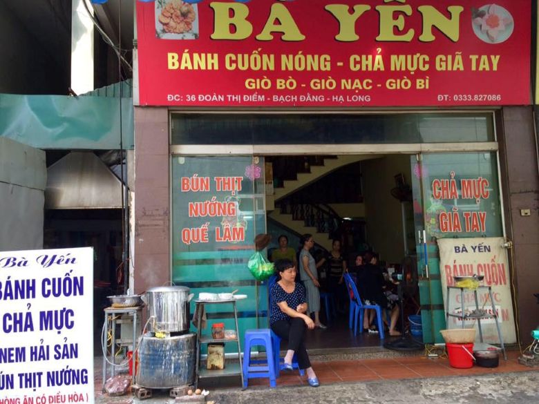 Bánh cuốn chả mực bà Yến