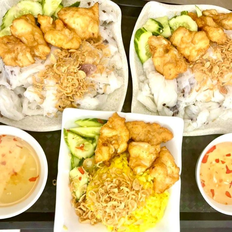Bánh cuốn chả mực Quang Phong